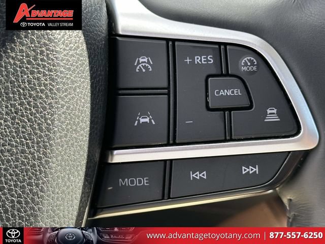 Used 2024 Toyota Grand Highlander AWD image 29