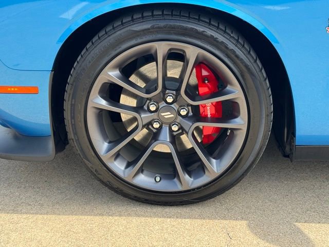 Used 2023 Dodge Challenger R/T w/ Performance Handling Group image 8