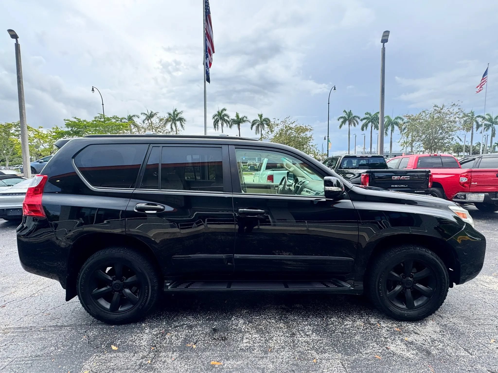 Used 2013 Lexus GX 460 w/ Comfort Plus Pkg AWD/4WD image 9
