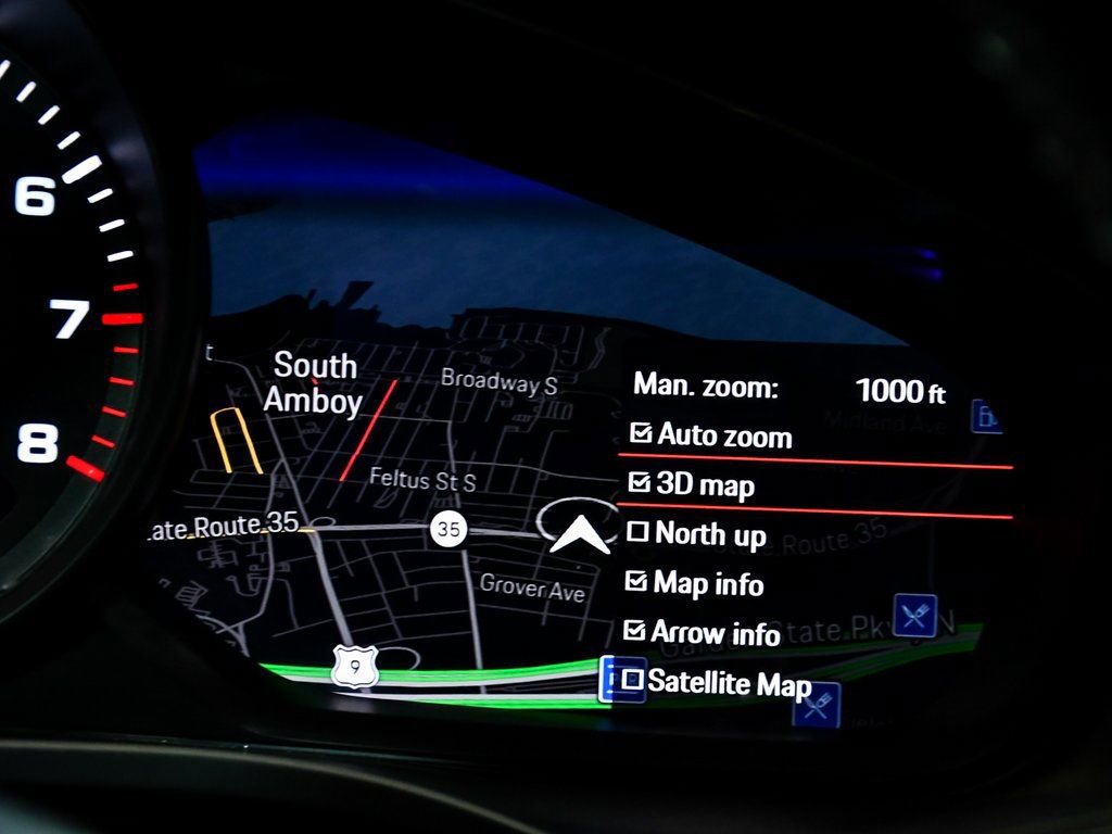 Used 2022 Porsche Cayenne Platinum Edition AWD/4WD image 38