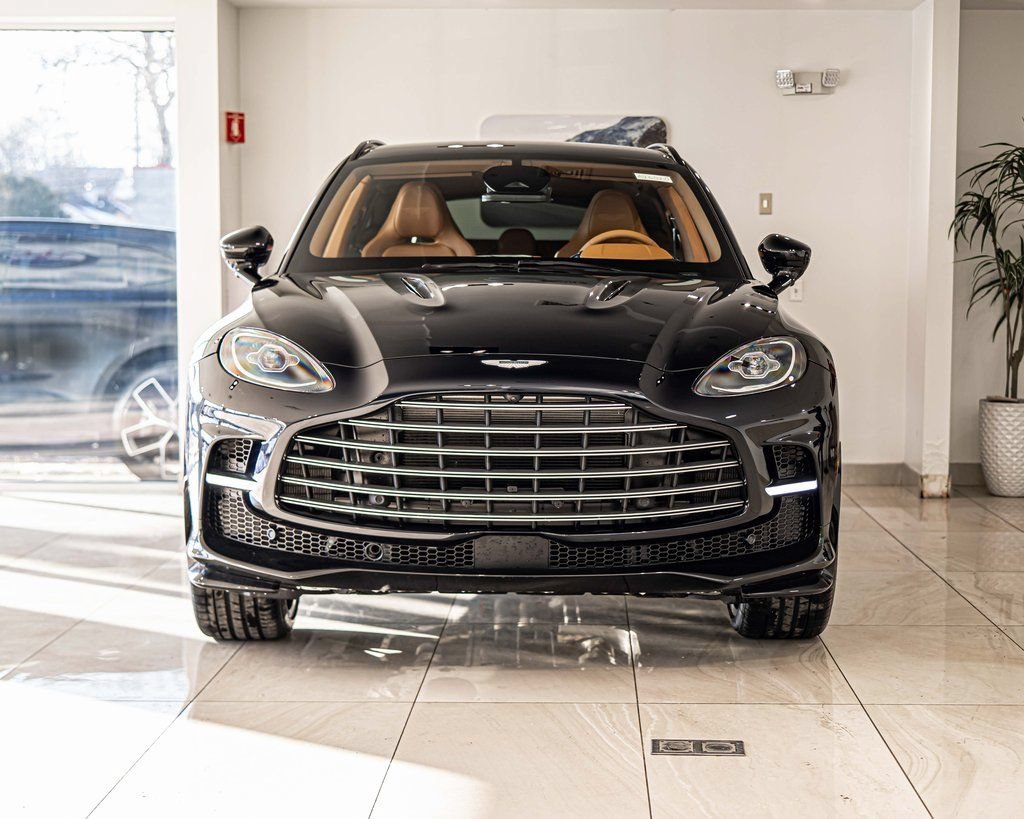 New 2026 Aston Martin DBX 707 AWD/4WD image 2