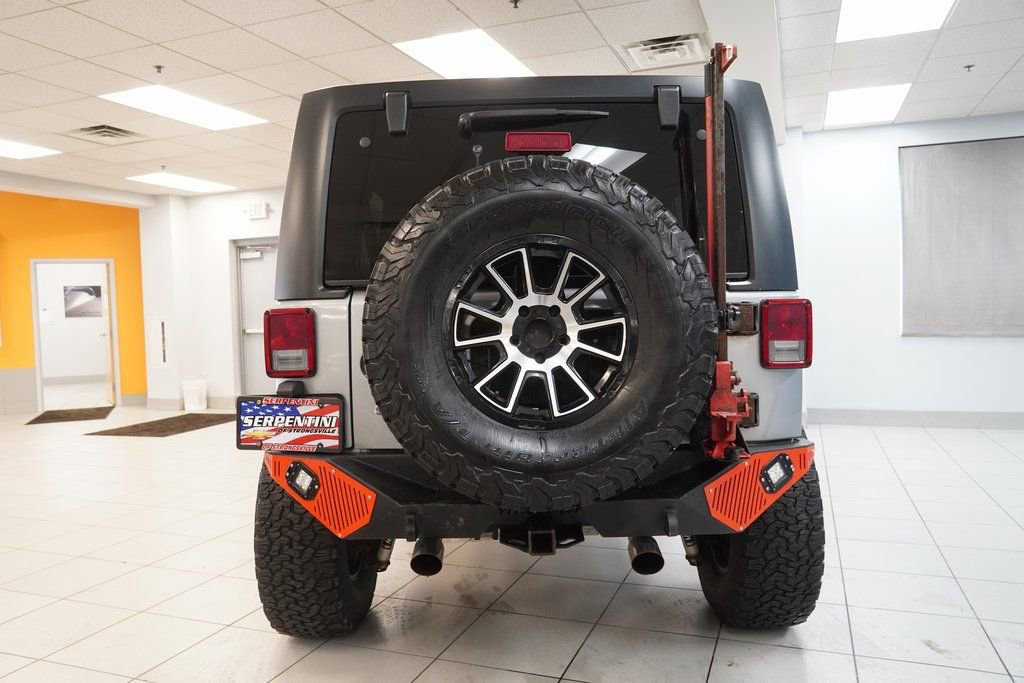 Used 2018 Jeep Wrangler Unlimited Sport S image 8