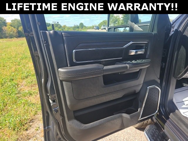 New 2026 RAM 2500 Laramie w/ Sport Appearance Package image 17