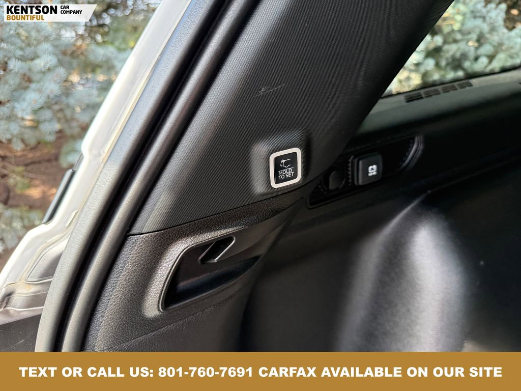 Used 2024 Jeep Grand Cherokee Limited image 36