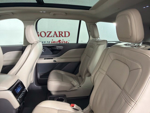 Used 2021 Lincoln Aviator Reserve w/ Elements Package Plus RWD image 31