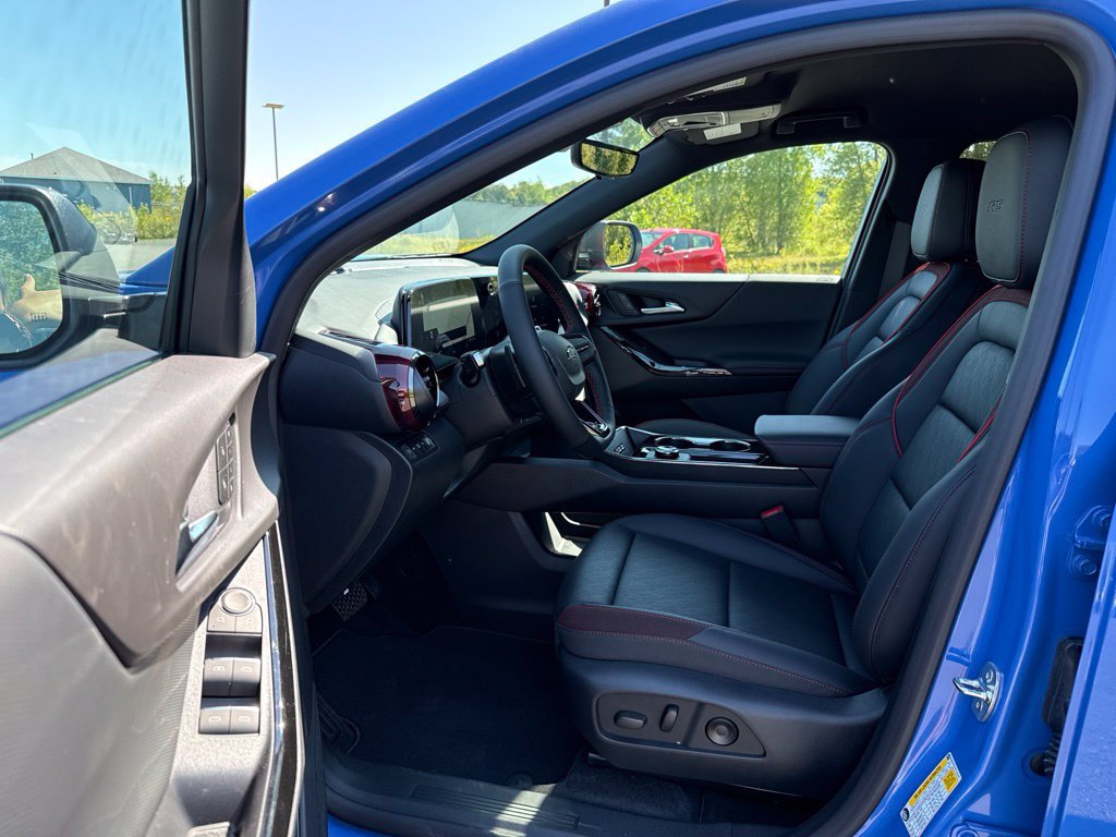 New 2027 Chevrolet Equinox RS w/ Safety and Technology Package AWD/4WD image 25