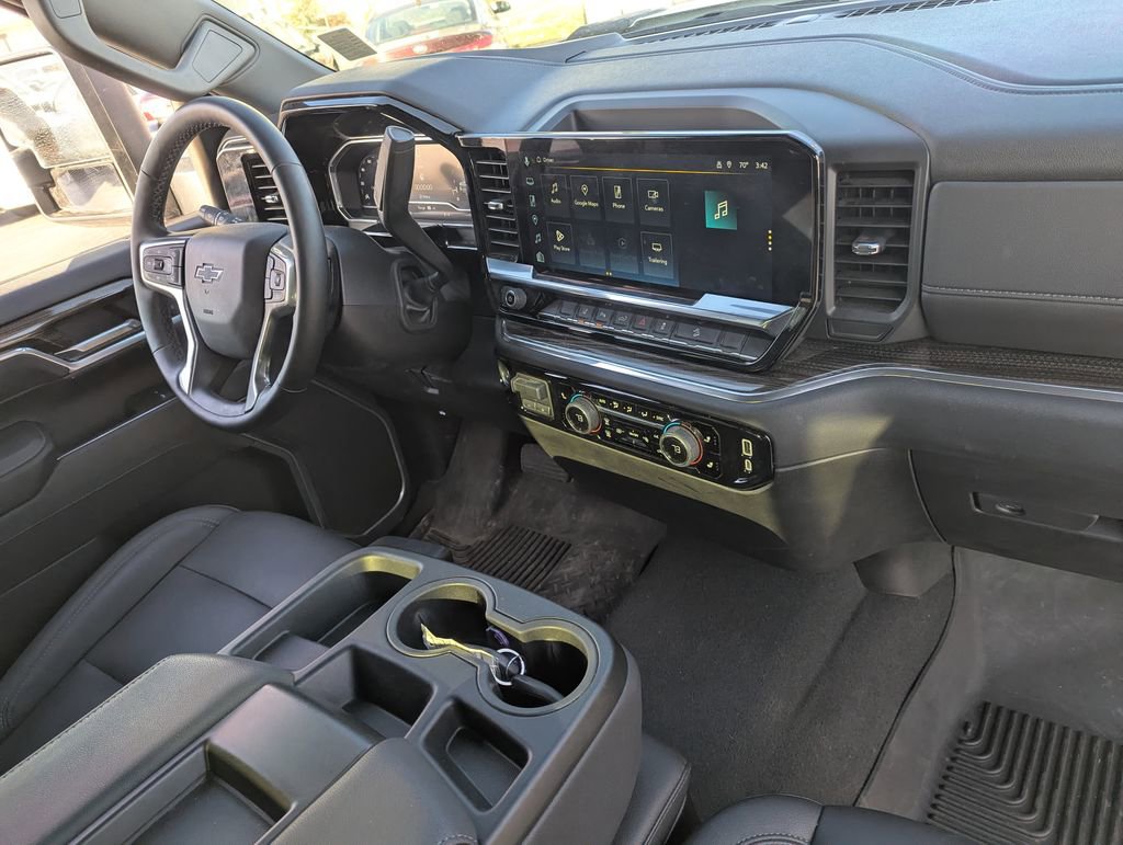 Used 2025 Chevrolet Silverado 3500 LT w/ Trail Boss Package image 31