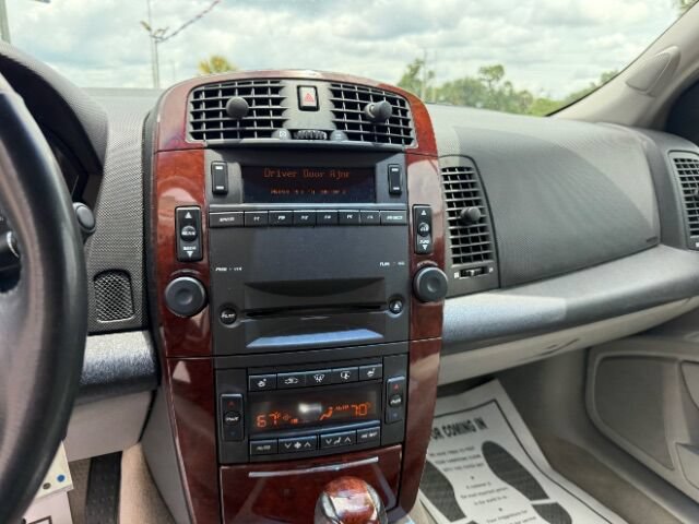 Used 2006 Cadillac SRX w/ Seating Package AWD/4WD image 16