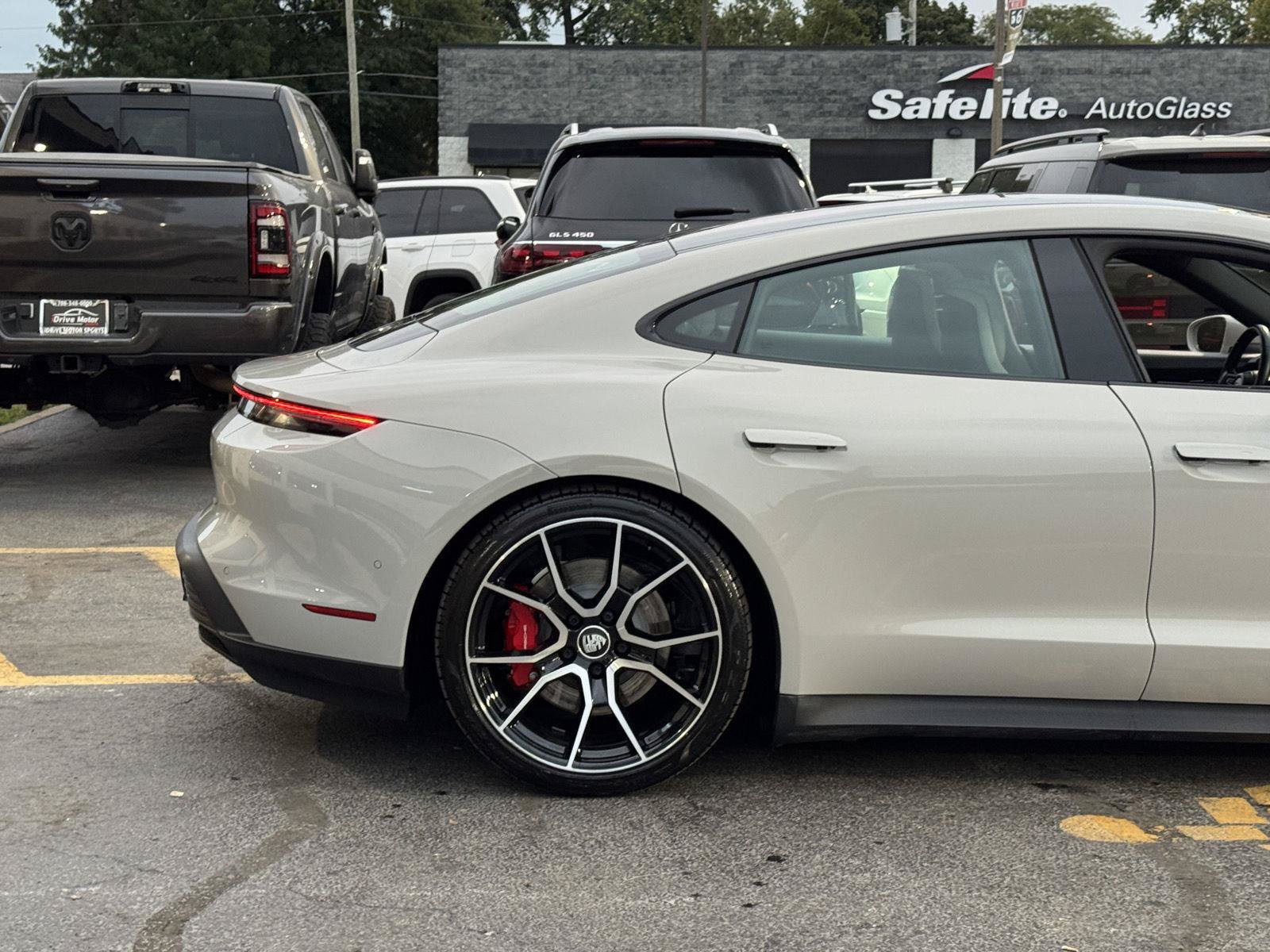 Used 2023 Porsche Taycan 4S w/ Premium Package AWD/4WD image 12