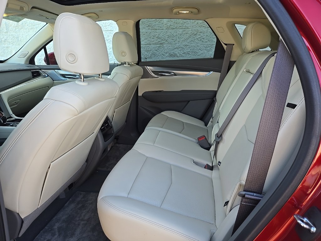 Certified 2023 Cadillac XT5 Premium Luxury w/ Technology Package FWD image 21