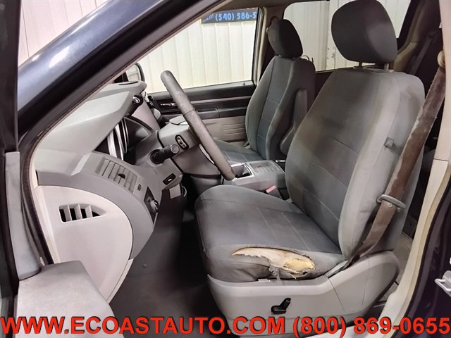 Used 2008 Dodge Grand Caravan SXT w/ Family Value Group FWD image 10