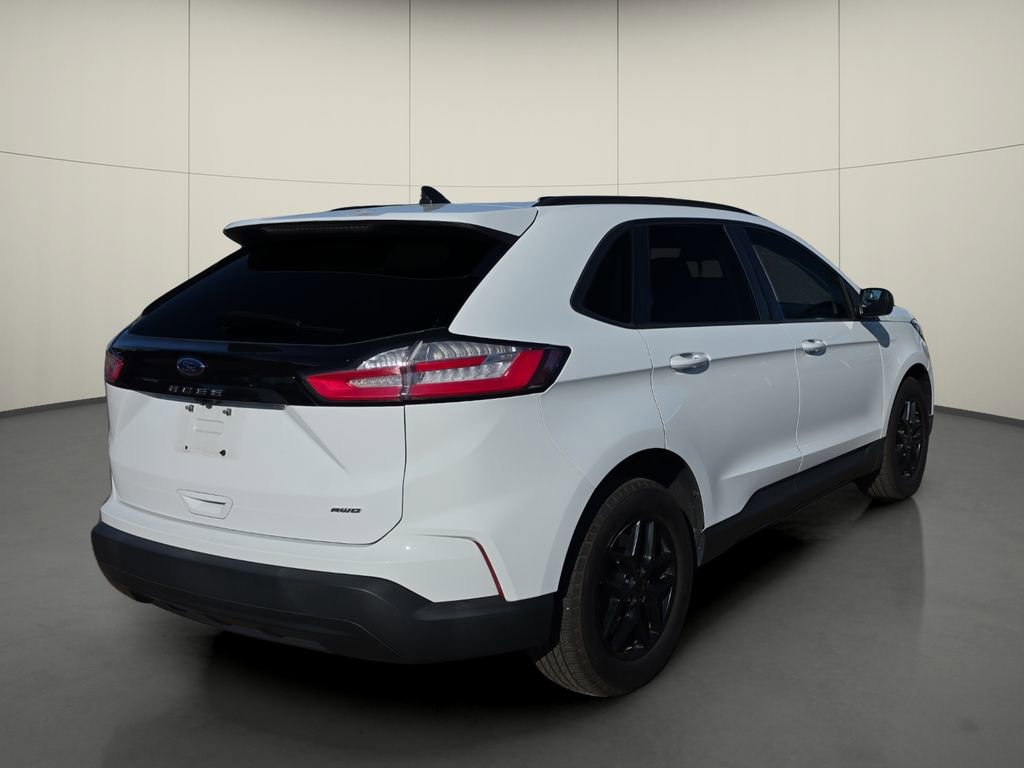 Used 2022 Ford Edge SE image 8