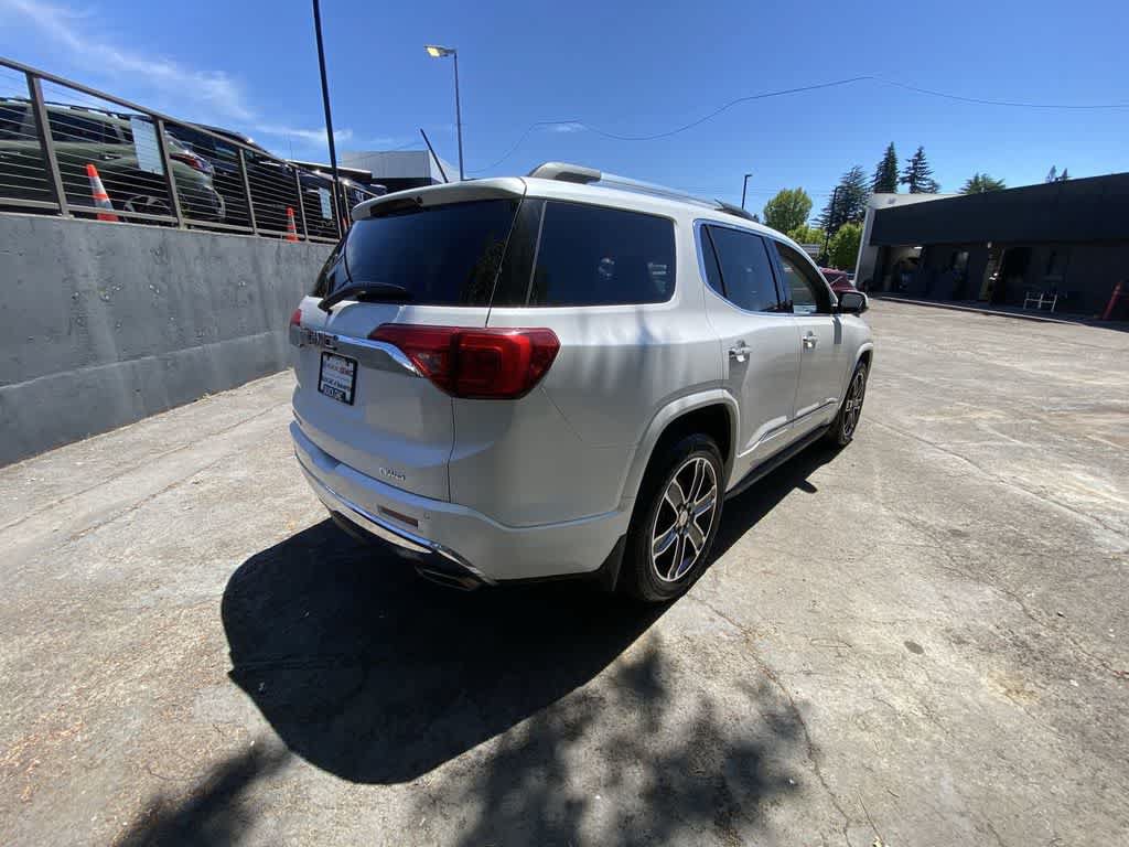 Used 2017 GMC Acadia Denali w/ Technology Package AWD/4WD image 6
