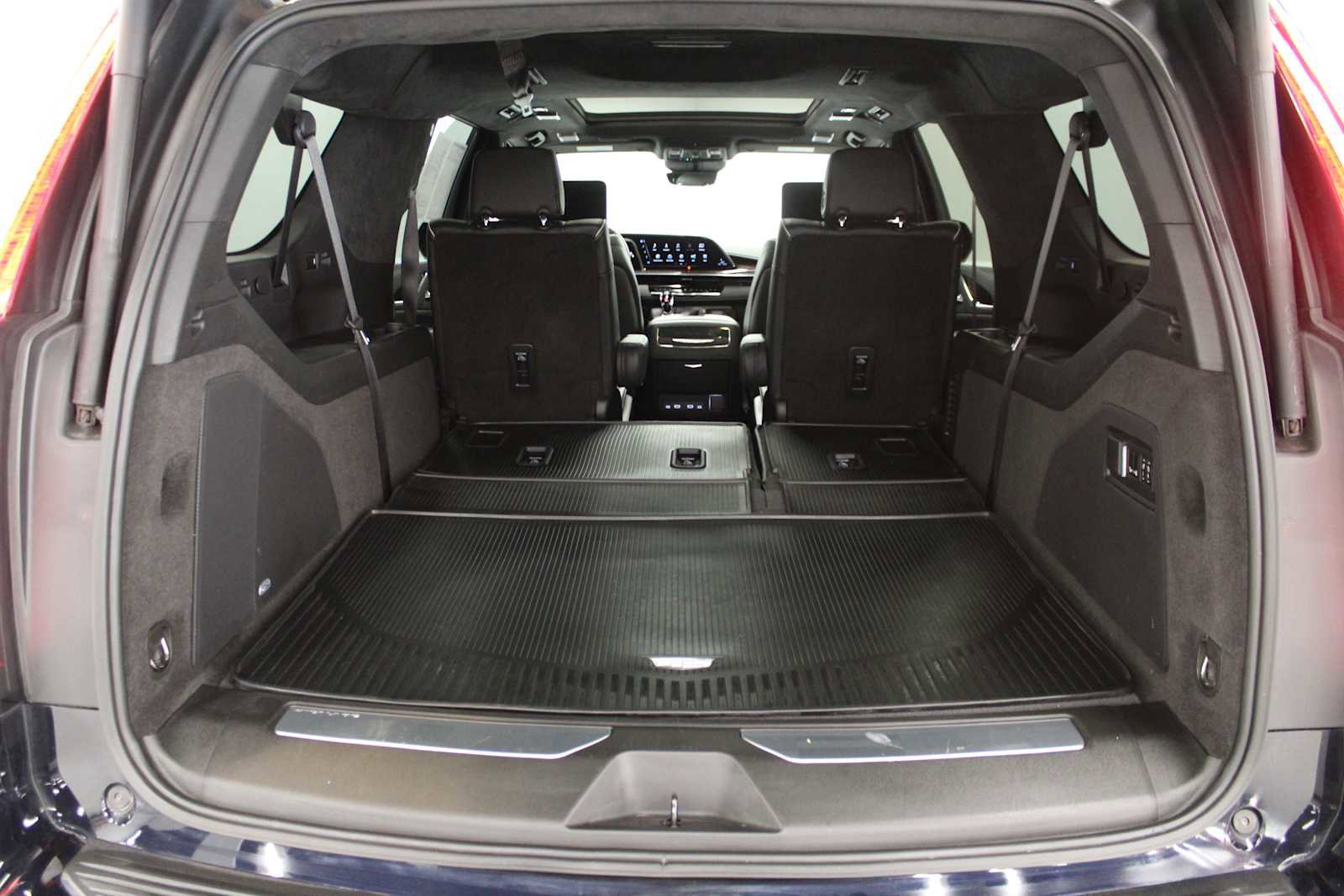 Certified 2024 Cadillac Escalade ESV Sport Platinum w/ LPO, ONYX Package image 11