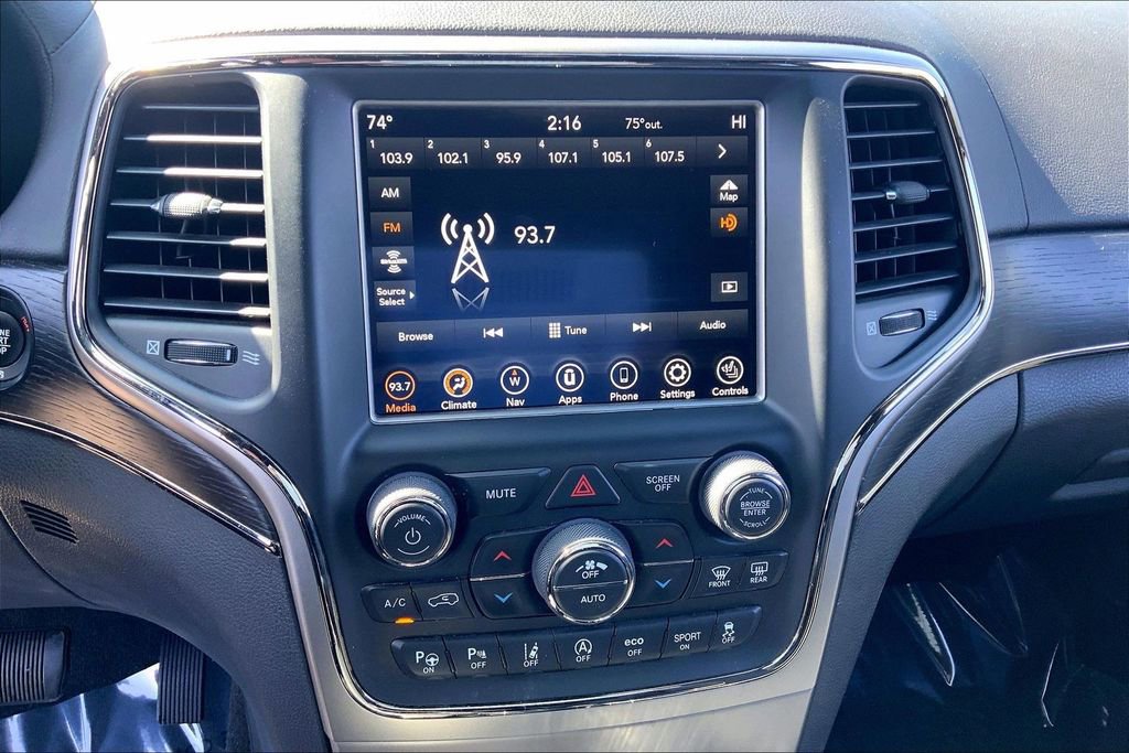 Used 2018 Jeep Grand Cherokee Overland image 11