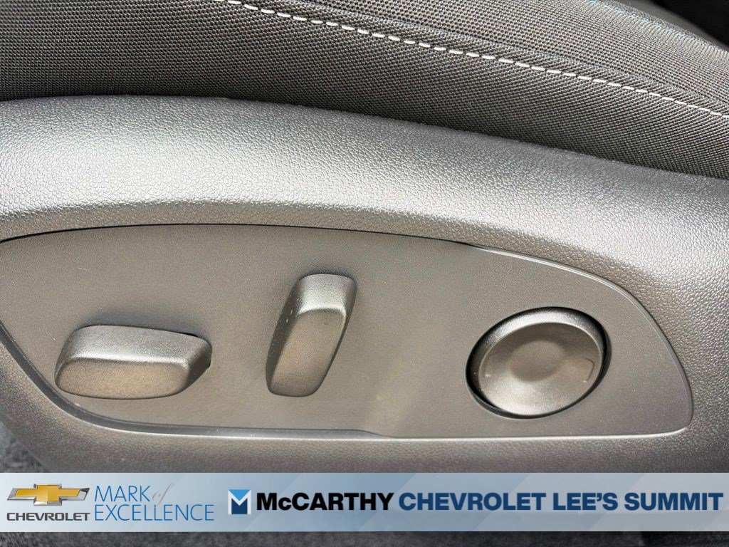 New 2026 Chevrolet Equinox EV LT w/ Comfort Package FWD image 45