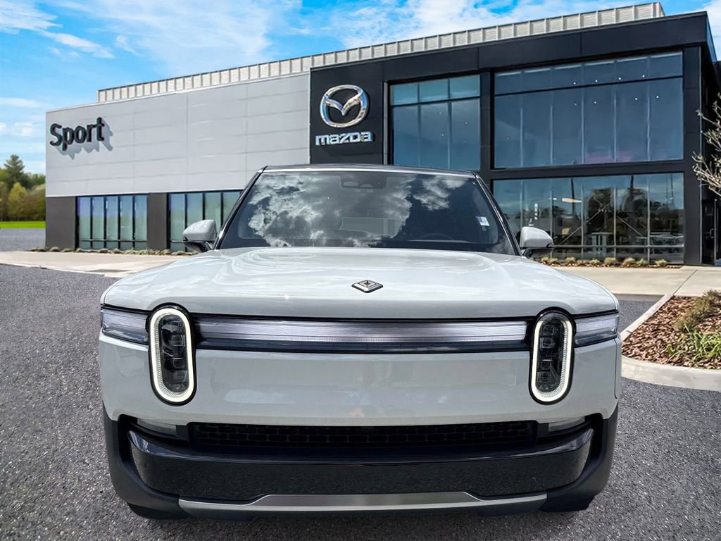 Used 2025 Rivian R1S Adventure AWD/4WD image 9