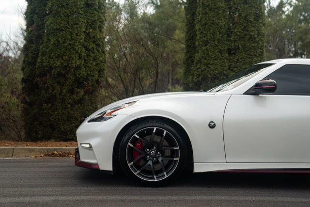 Used 2019 Nissan 370Z NISMO image 5