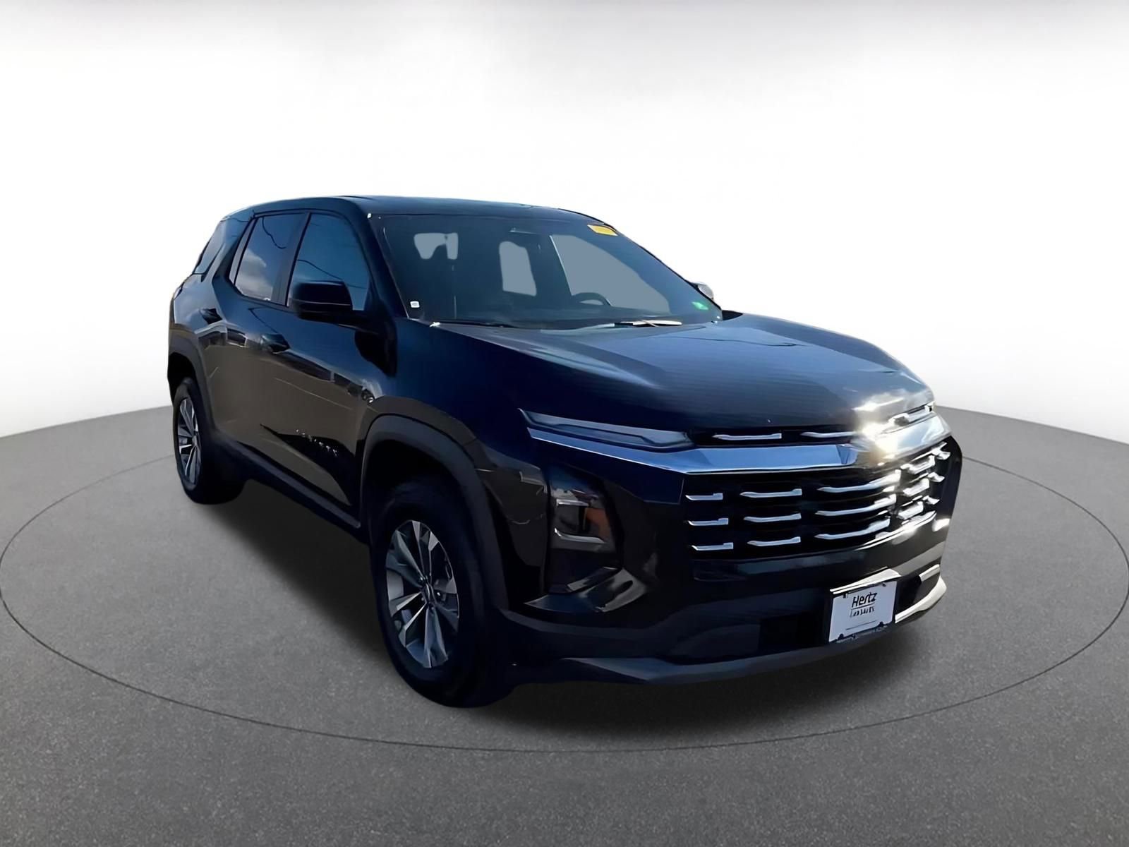 Used 2025 Chevrolet Equinox LT image 3