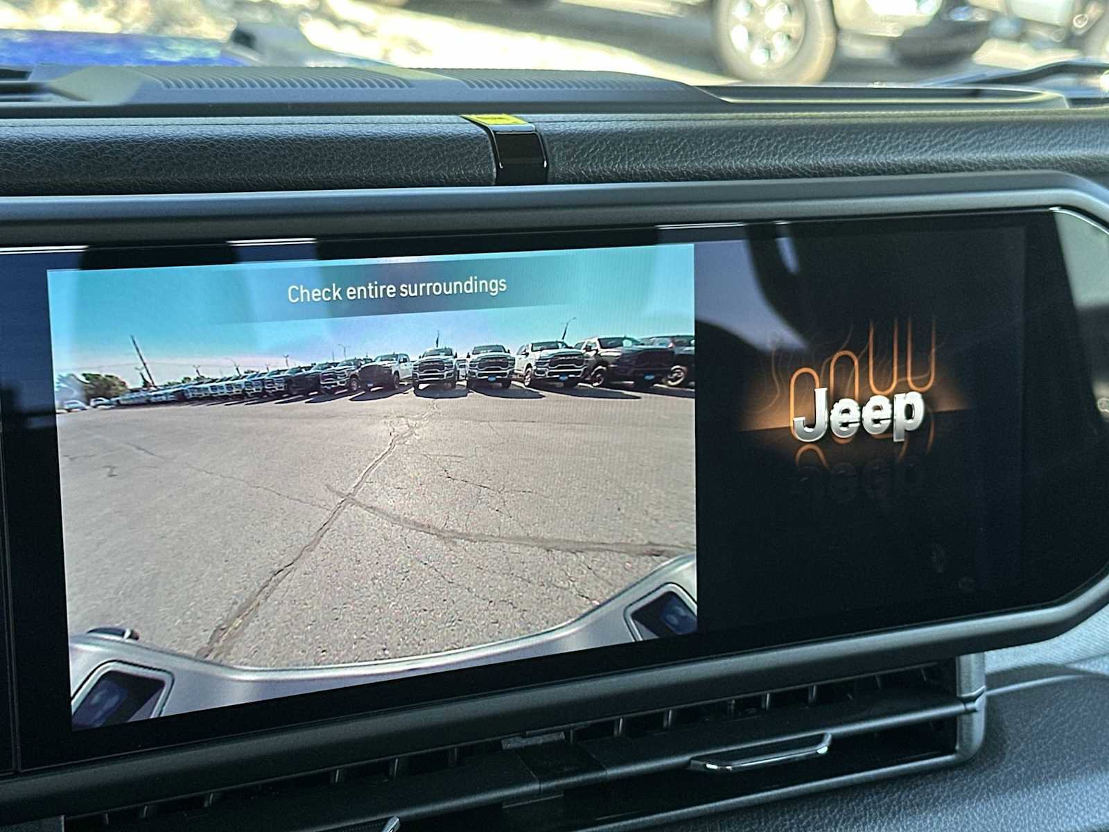 New 2025 Jeep Gladiator Sport image 22