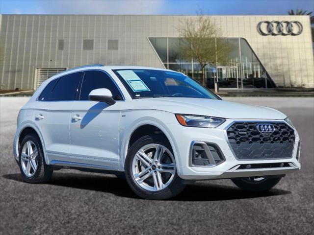 Used 2024 Audi Q5 e Premium Plus AWD/4WD video 1