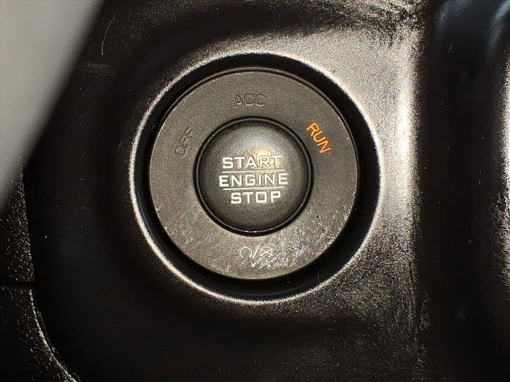 Used 2018 Jeep Wrangler Unlimited Sahara image 21