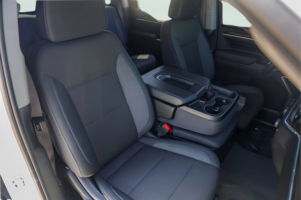 Used 2024 Chevrolet Silverado 1500 RST AWD/4WD image 32