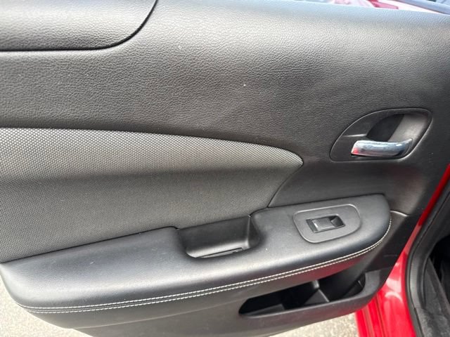 Used 2012 Dodge Avenger SE FWD image 19