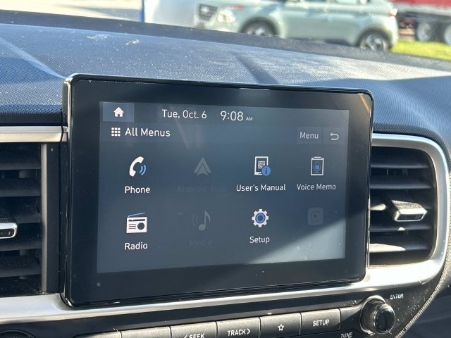 Used 2022 Hyundai Venue SEL FWD image 25