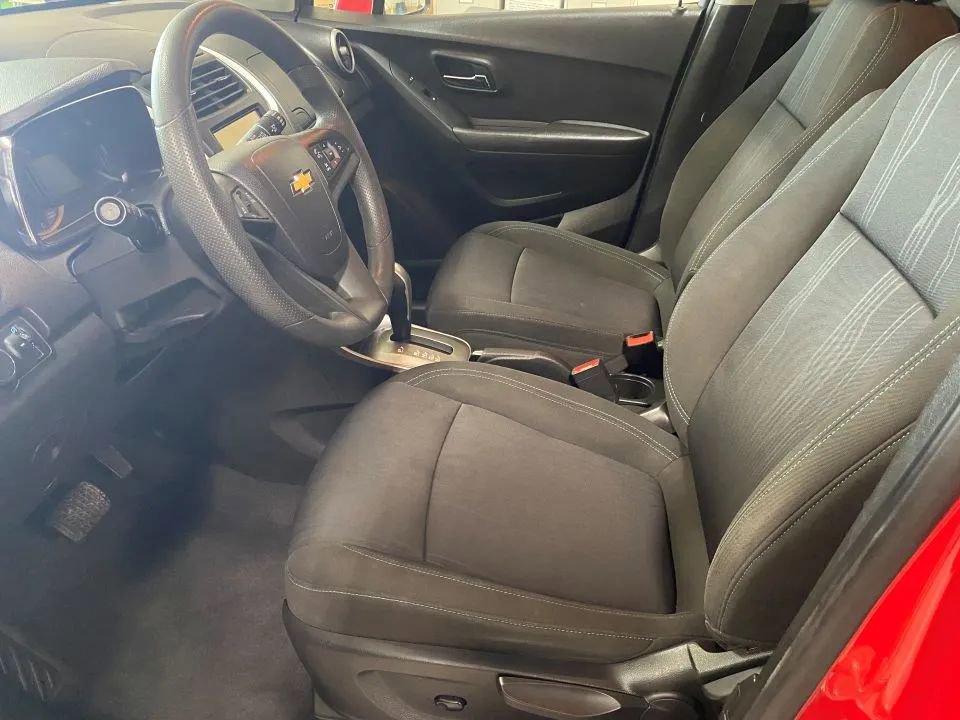 Used 2015 Chevrolet Trax LT w/ LPO, Protection Package image 16