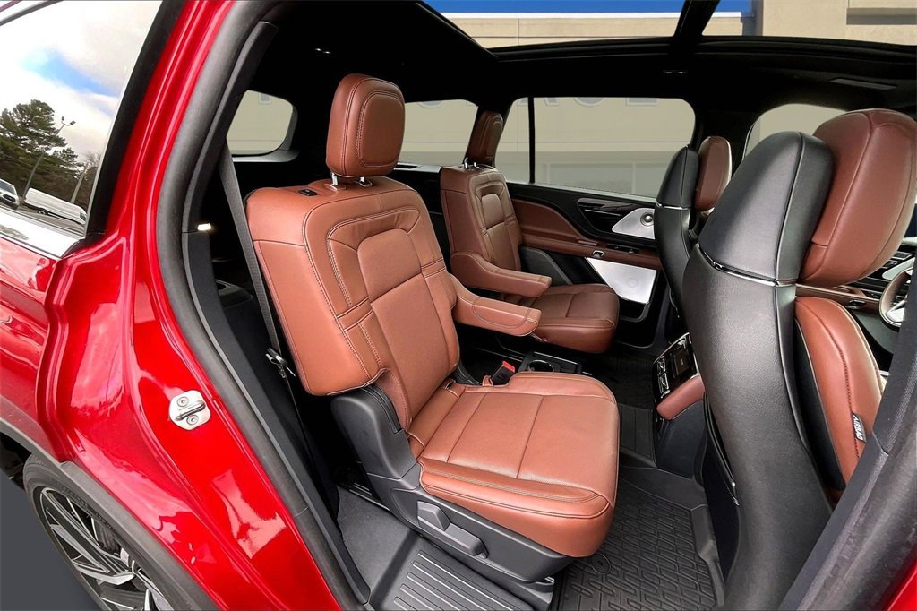 New 2025 Lincoln Aviator Reserve w/ Equipment Group 201A image 10