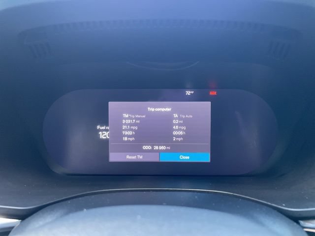 Certified 2023 Volvo XC60 B5 Plus w/ Climate Package AWD/4WD image 18