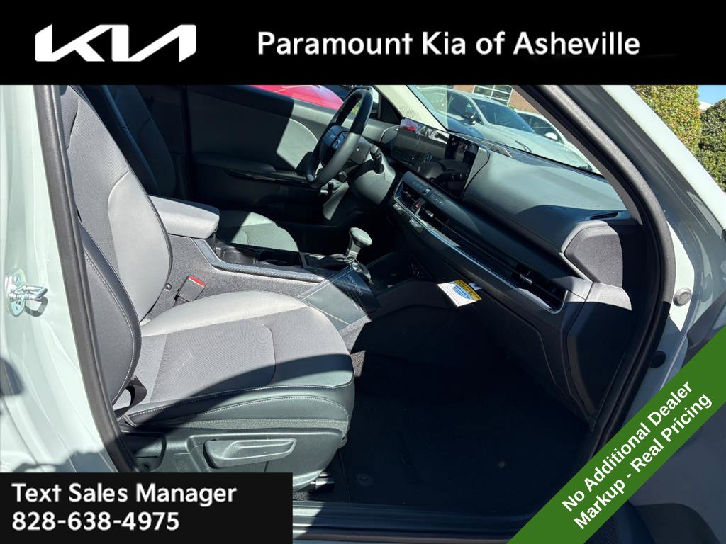 New 2026 Kia K4 EX FWD image 19