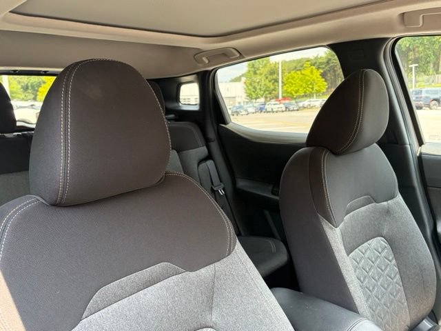 Certified 2025 Nissan Kicks SV w/ SV Premium Package AWD/4WD image 27