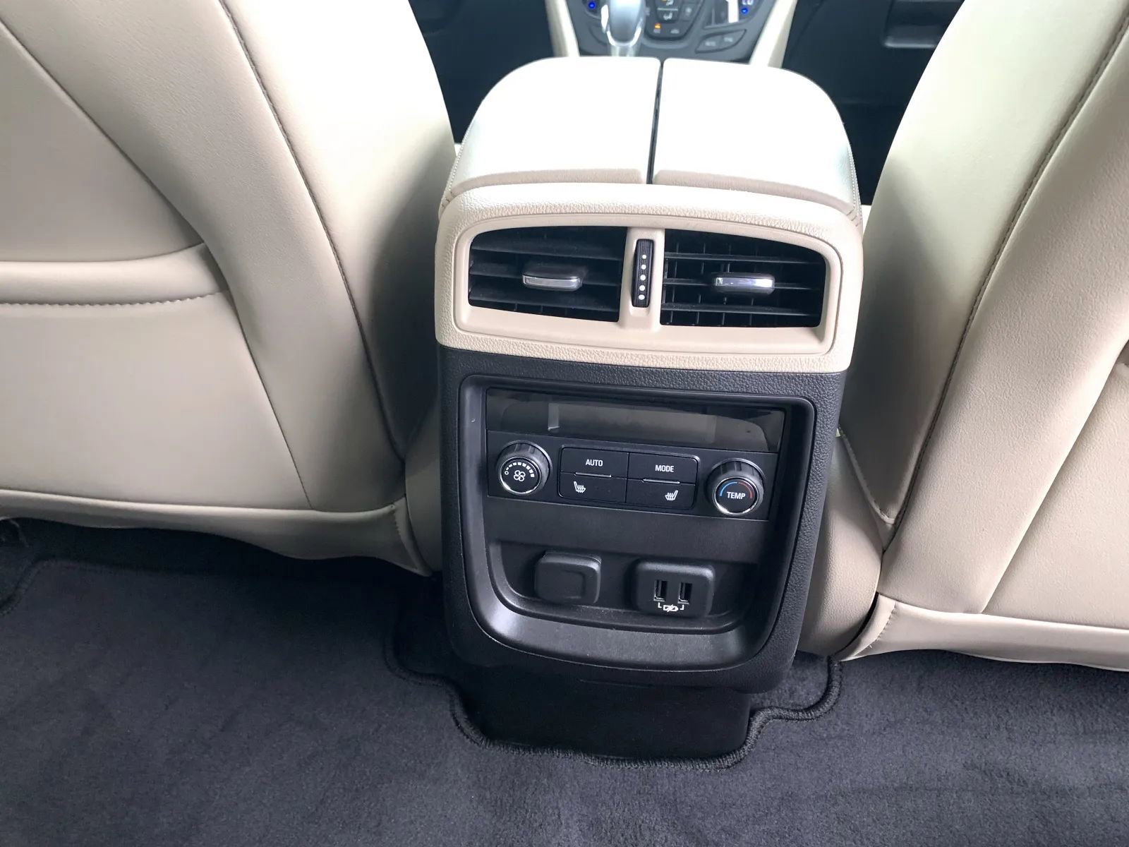 Used 2019 Buick Envision Essence image 24
