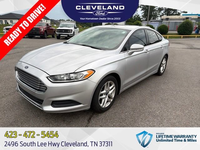 Used 2016 Ford Fusion SE FWD image 1