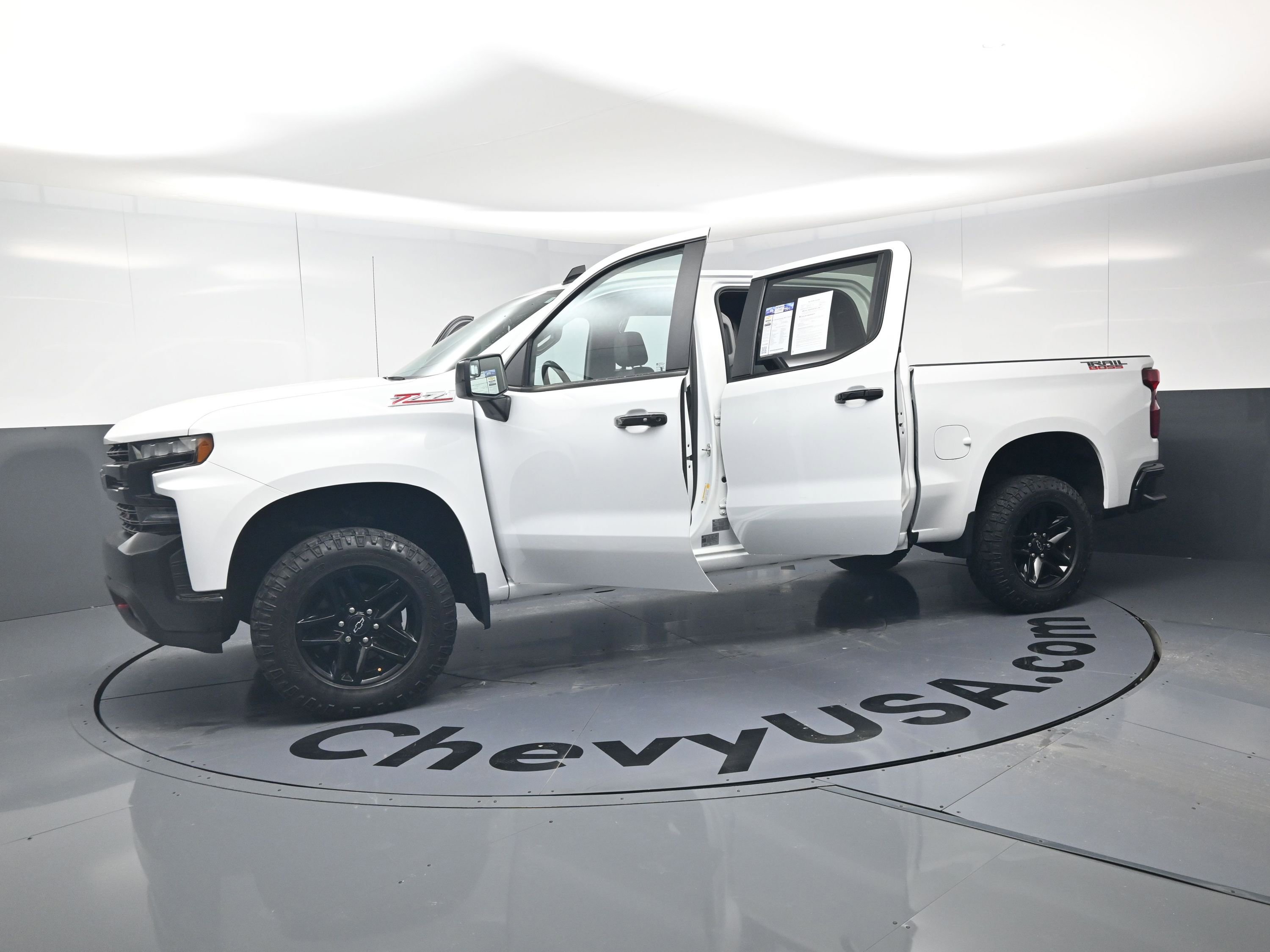 Used 2021 Chevrolet Silverado 1500 LT Trail Boss w/ Convenience Package II AWD/4WD image 22