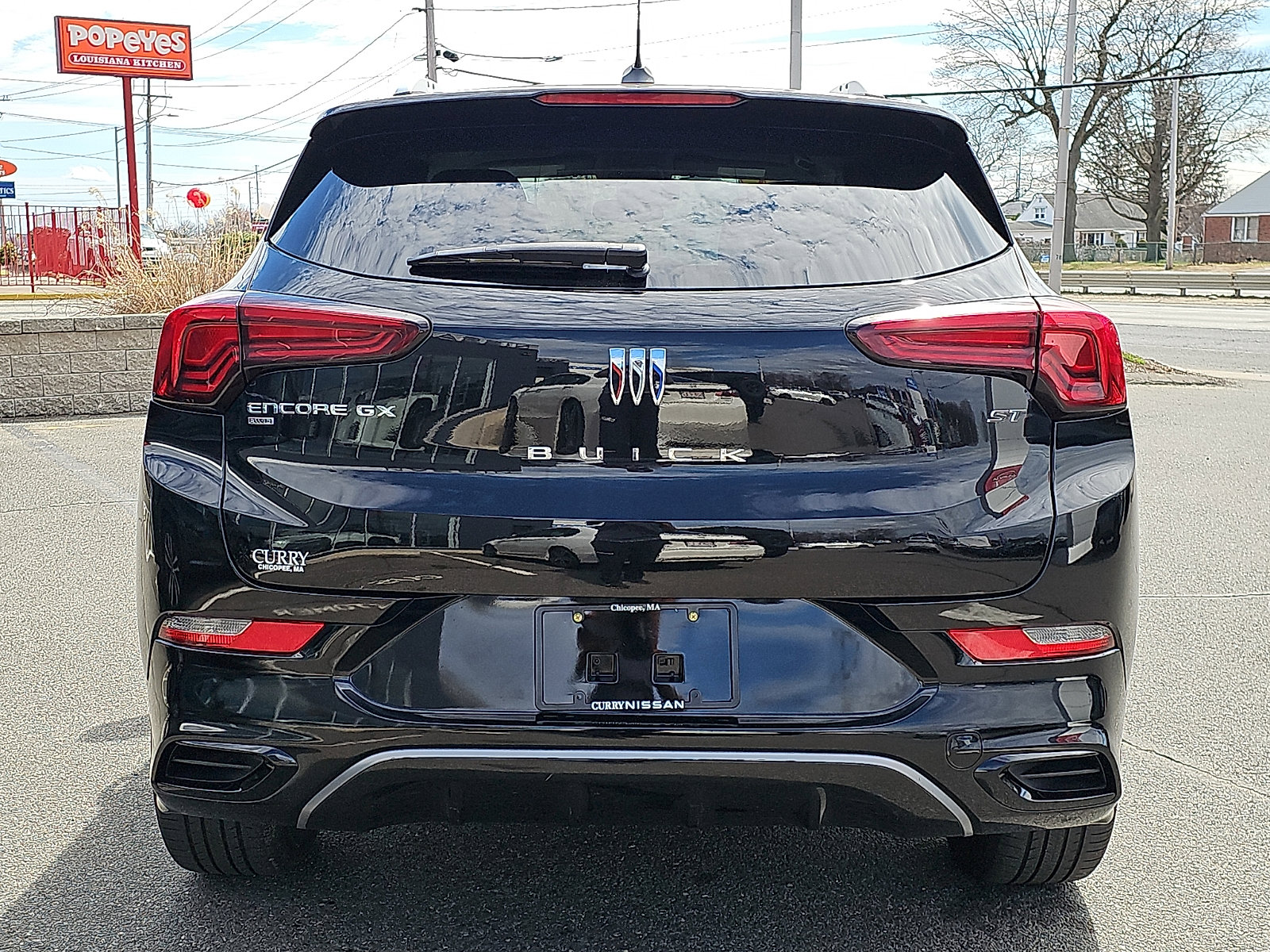 Used 2024 Buick Encore GX Sport Touring image 5