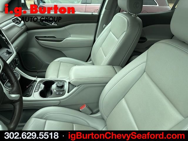 Used 2022 GMC Acadia SLT w/ Preferred Package image 4