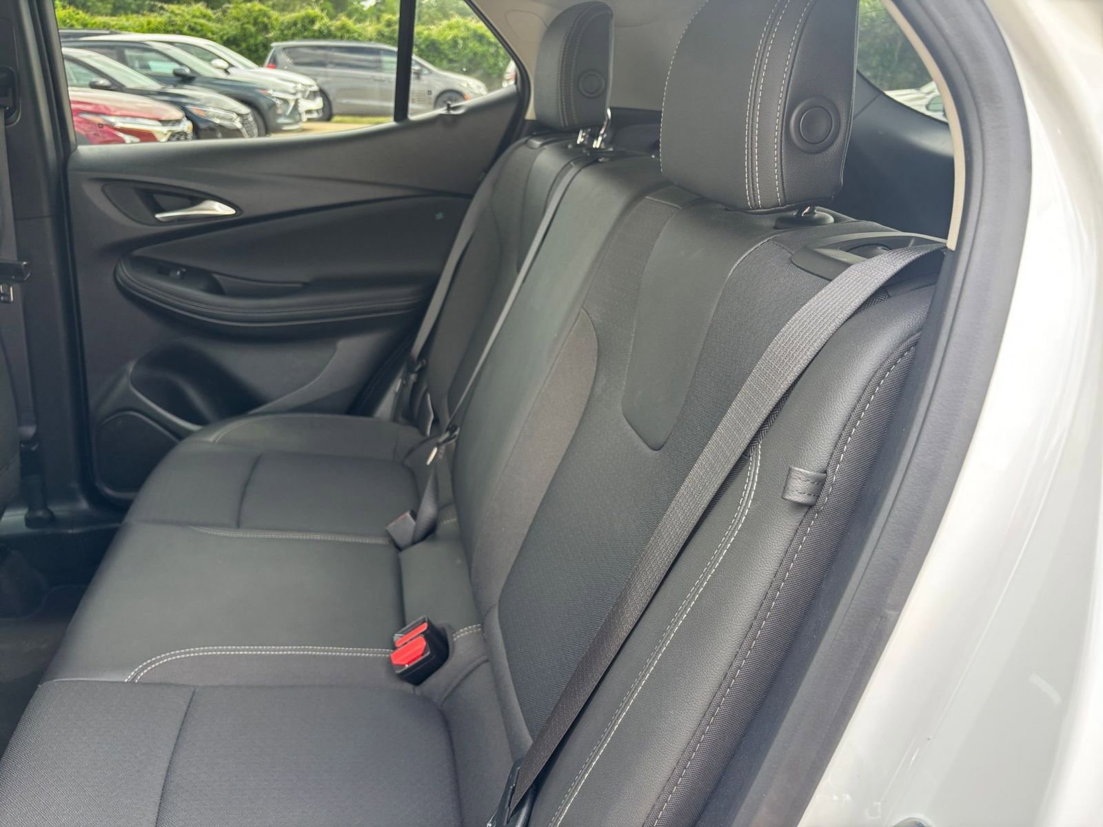 Used 2025 Buick Encore GX Preferred FWD image 38