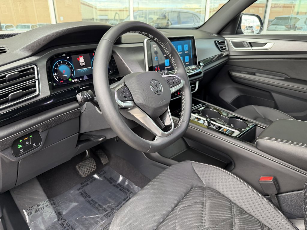 Used 2024 Volkswagen Atlas Cross Sport SE w/ Panoramic Sunroof Package image 30