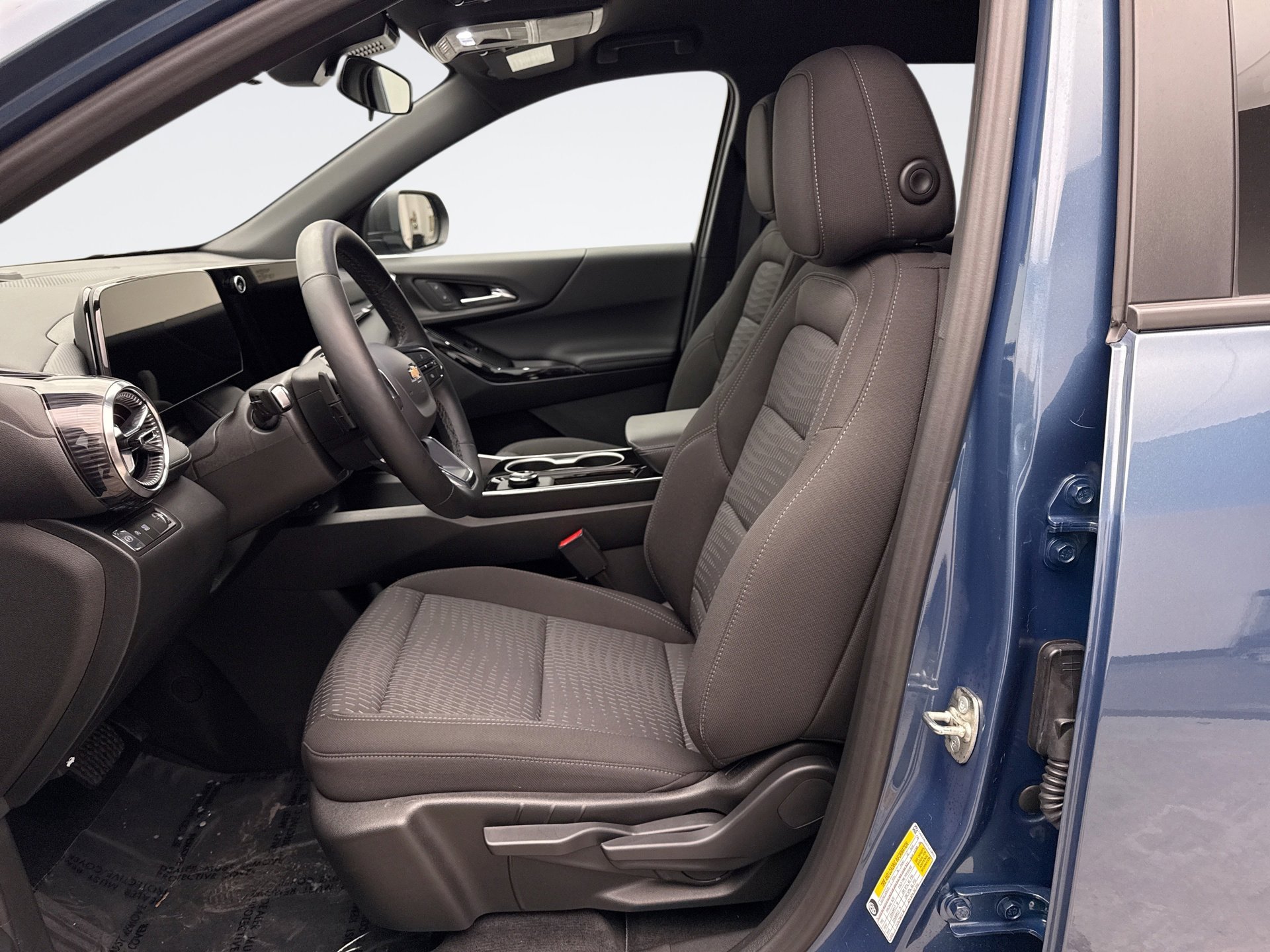 Used 2026 Chevrolet Equinox LT w/ LPO, Floor Liner Package image 11