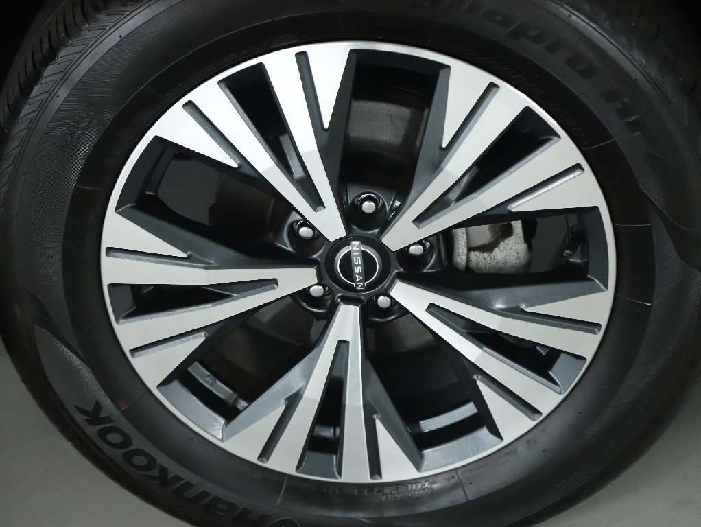 Certified 2023 Nissan Rogue SV image 10