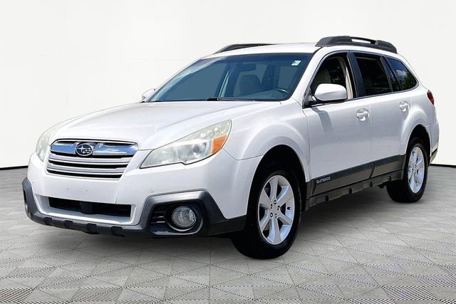 Used 2014 Subaru Outback 2.5i Premium AWD/4WD image 3