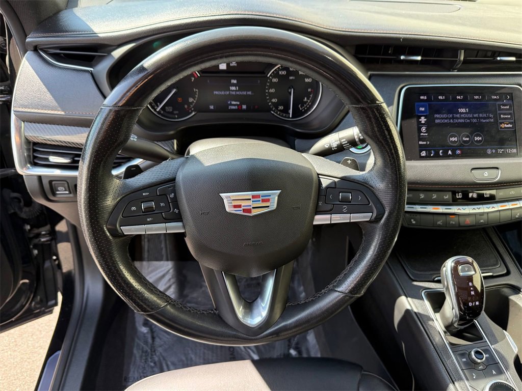 Used 2022 Cadillac XT4 Sport w/ Enhanced Visibility Package image 18