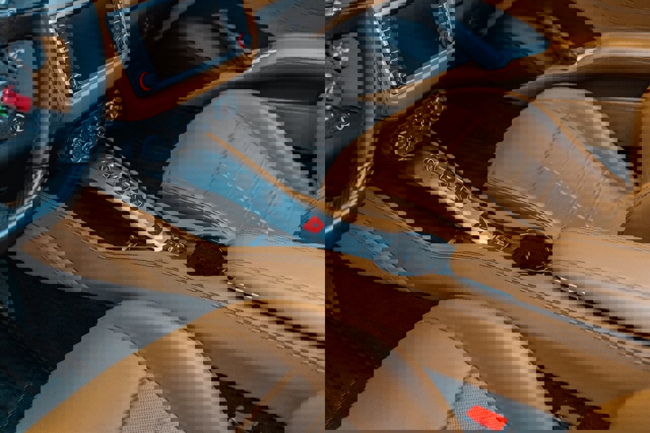 Used 2017 Ferrari California T image 80