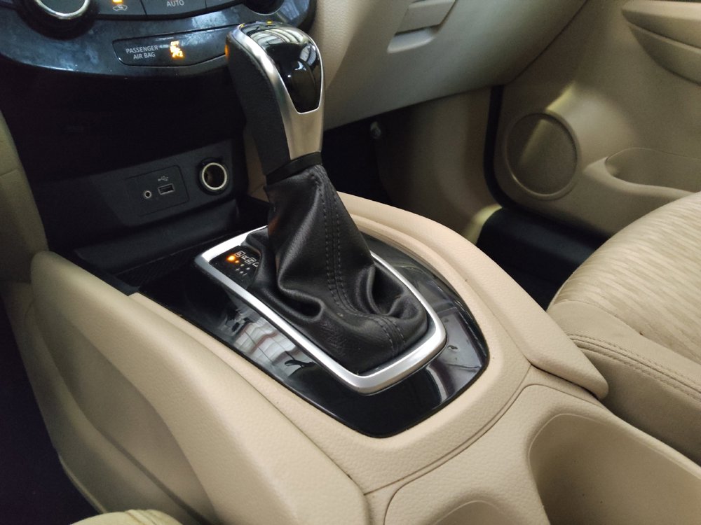 Used 2018 Nissan Rogue SV image 26