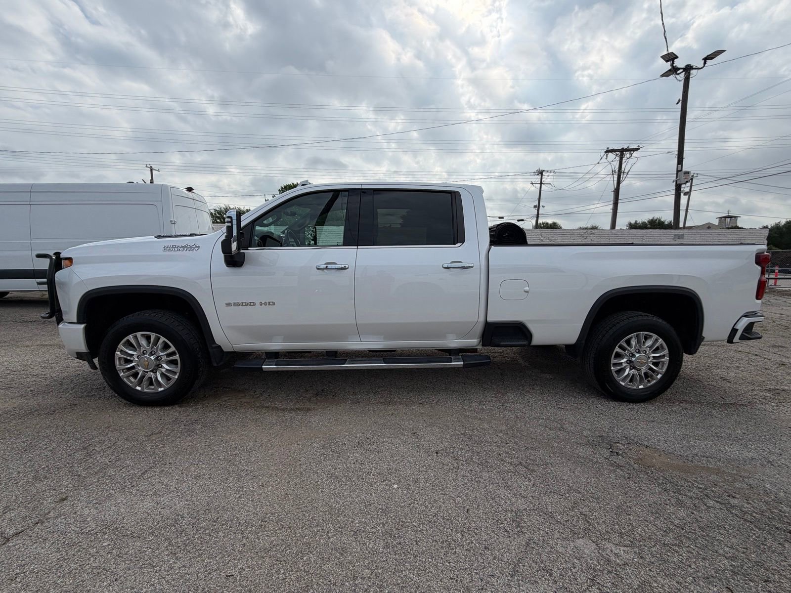 Used 2022 Chevrolet Silverado 3500 High Country w/ Z71 Off-Road Package AWD/4WD image 3