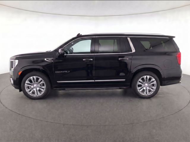 Used 2024 GMC Yukon XL Denali RWD image 7