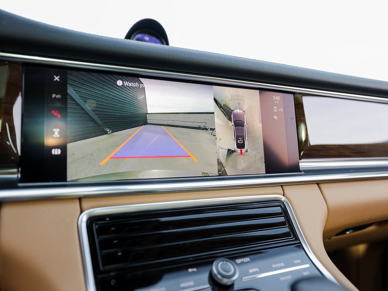 Certified 2023 Porsche Panamera Platinum Edition image 19